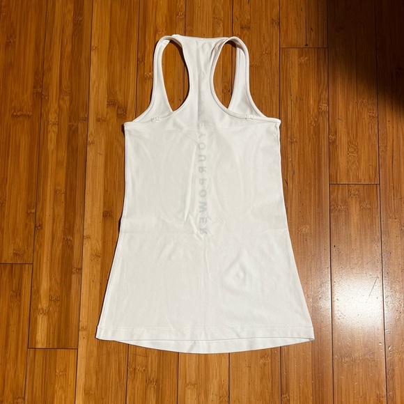 Rare Lululemon Graphic Racerback Tank White Size 2 - Picture 5 of 10